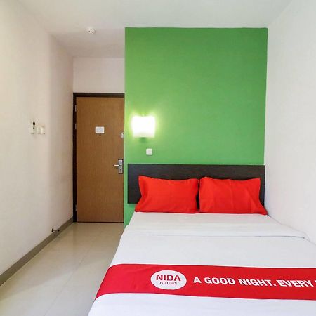 Nida Rooms Makassar Ahmad Yani Exterior foto