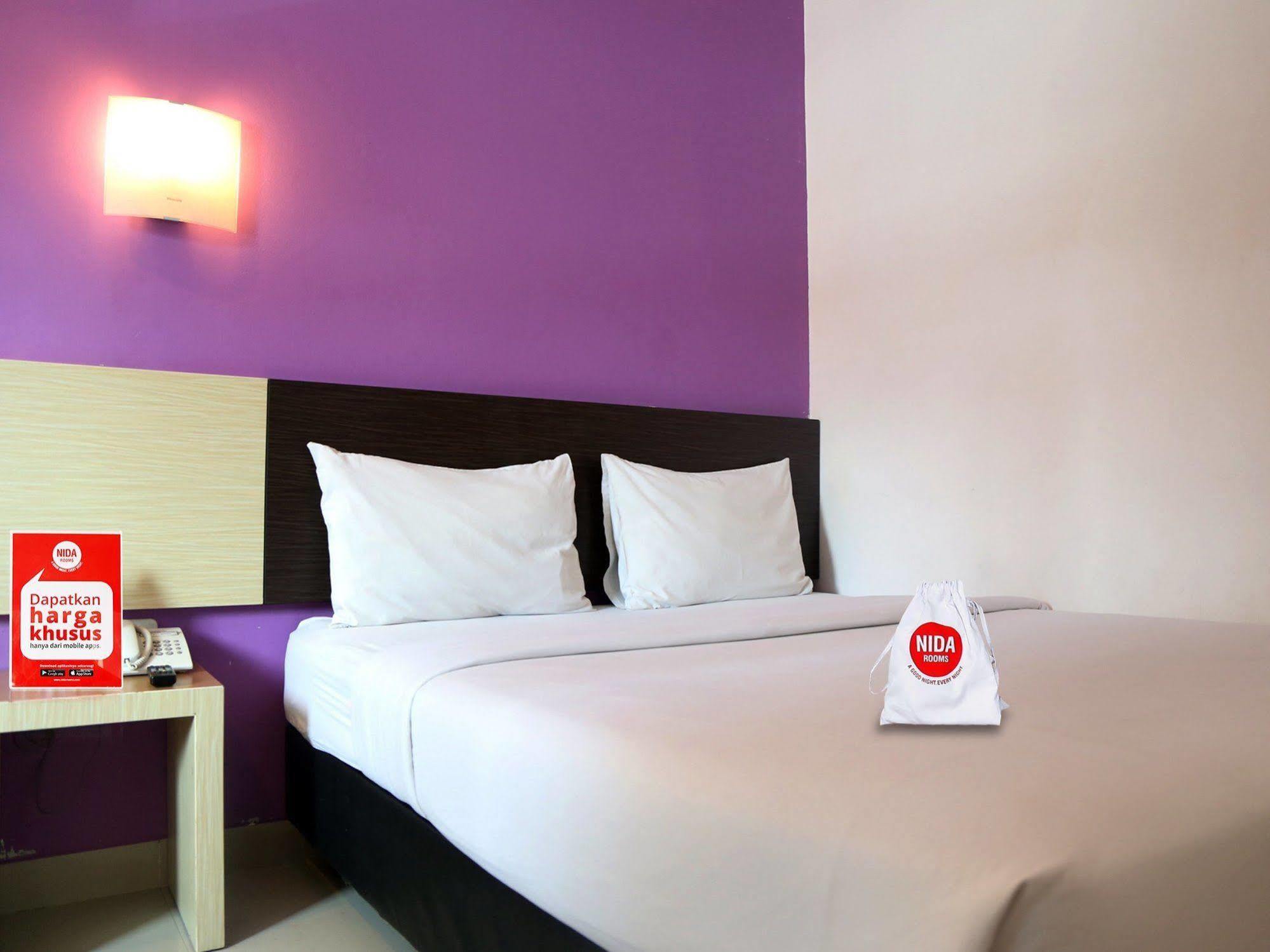 Nida Rooms Makassar Ahmad Yani Exterior foto